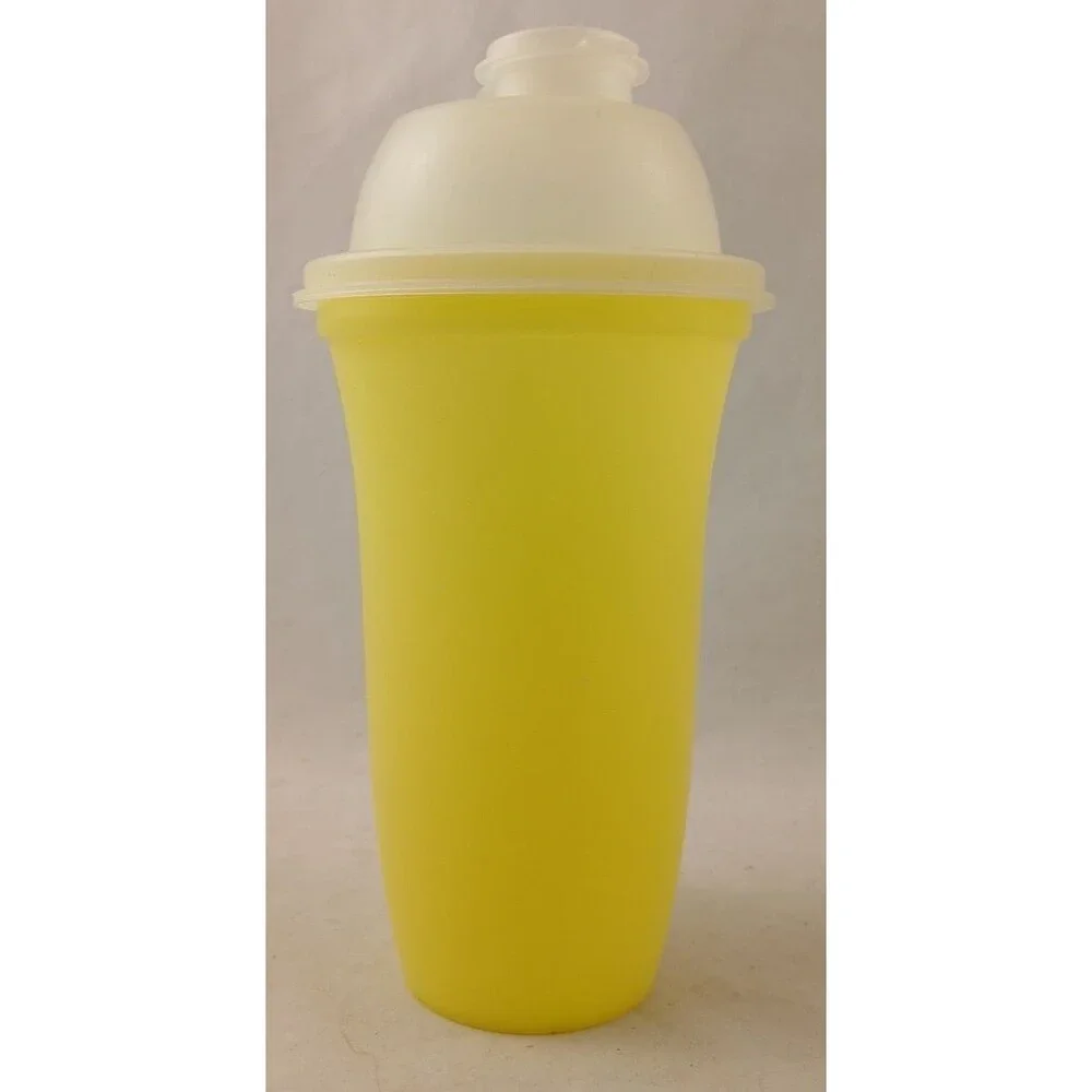​Vintage Tupperware Quick Shaker Yellow 844-3